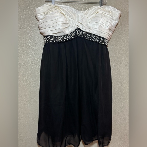 Torrid Strapless Cocktail Party Dress - Picture 1 of 5